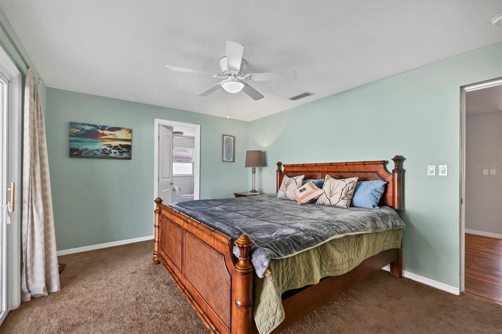 Image 21 of 43 For 3425 Fairview Drive