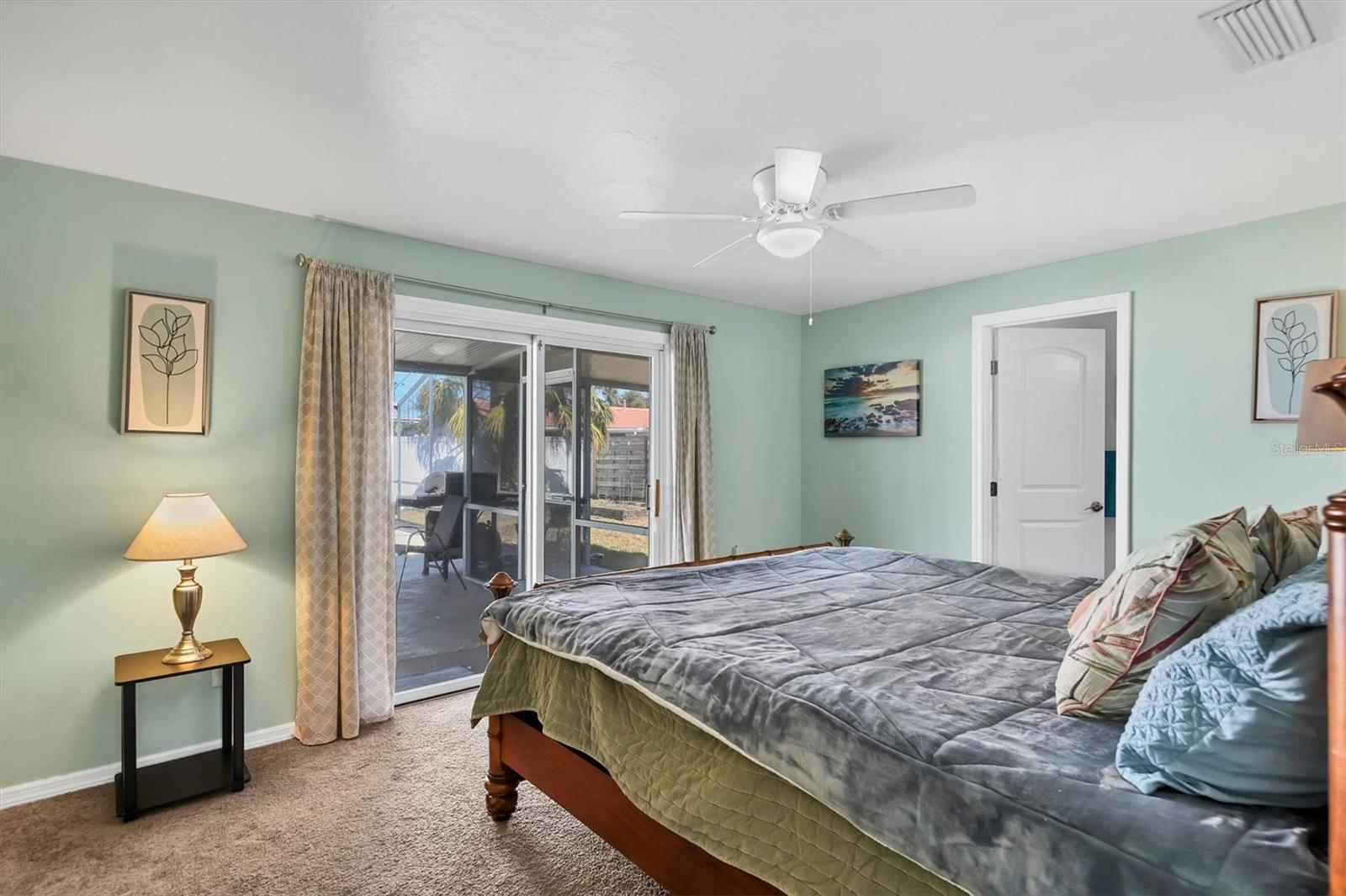 Image 22 of 43 For 3425 Fairview Drive