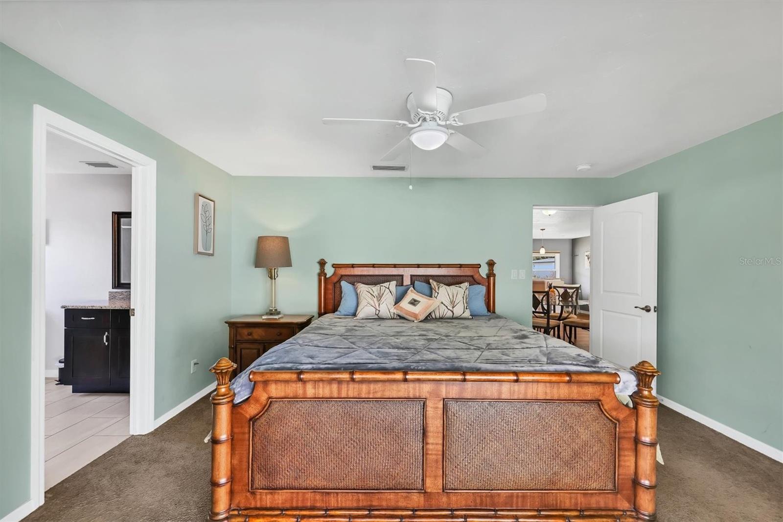 Image 23 of 43 For 3425 Fairview Drive