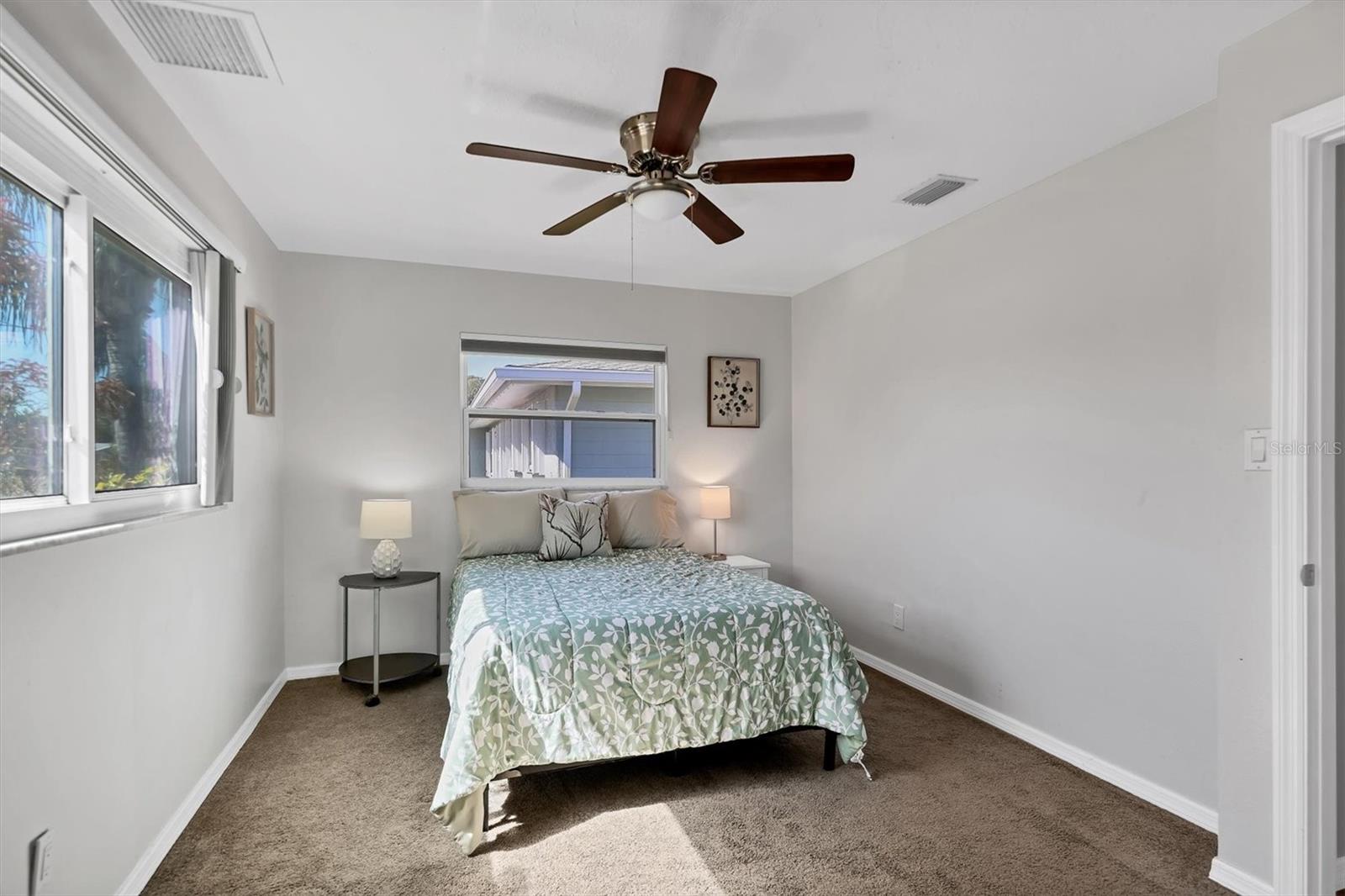 Image 26 of 43 For 3425 Fairview Drive