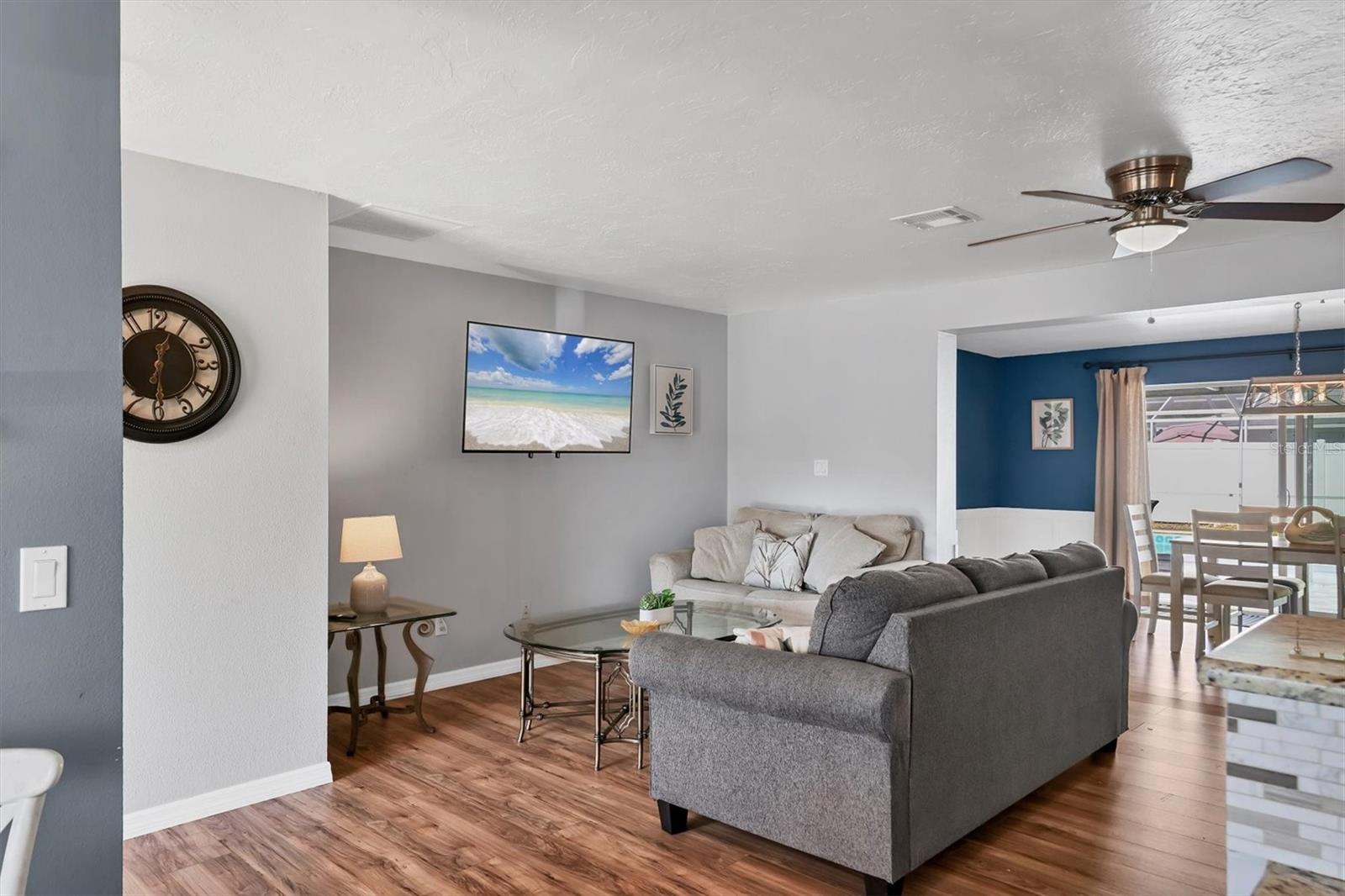 Image 7 of 43 For 3425 Fairview Drive