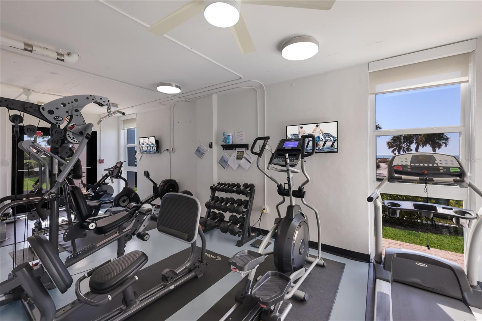 Image 19 of 31 For 101 Benjamin Franklin Drive 66