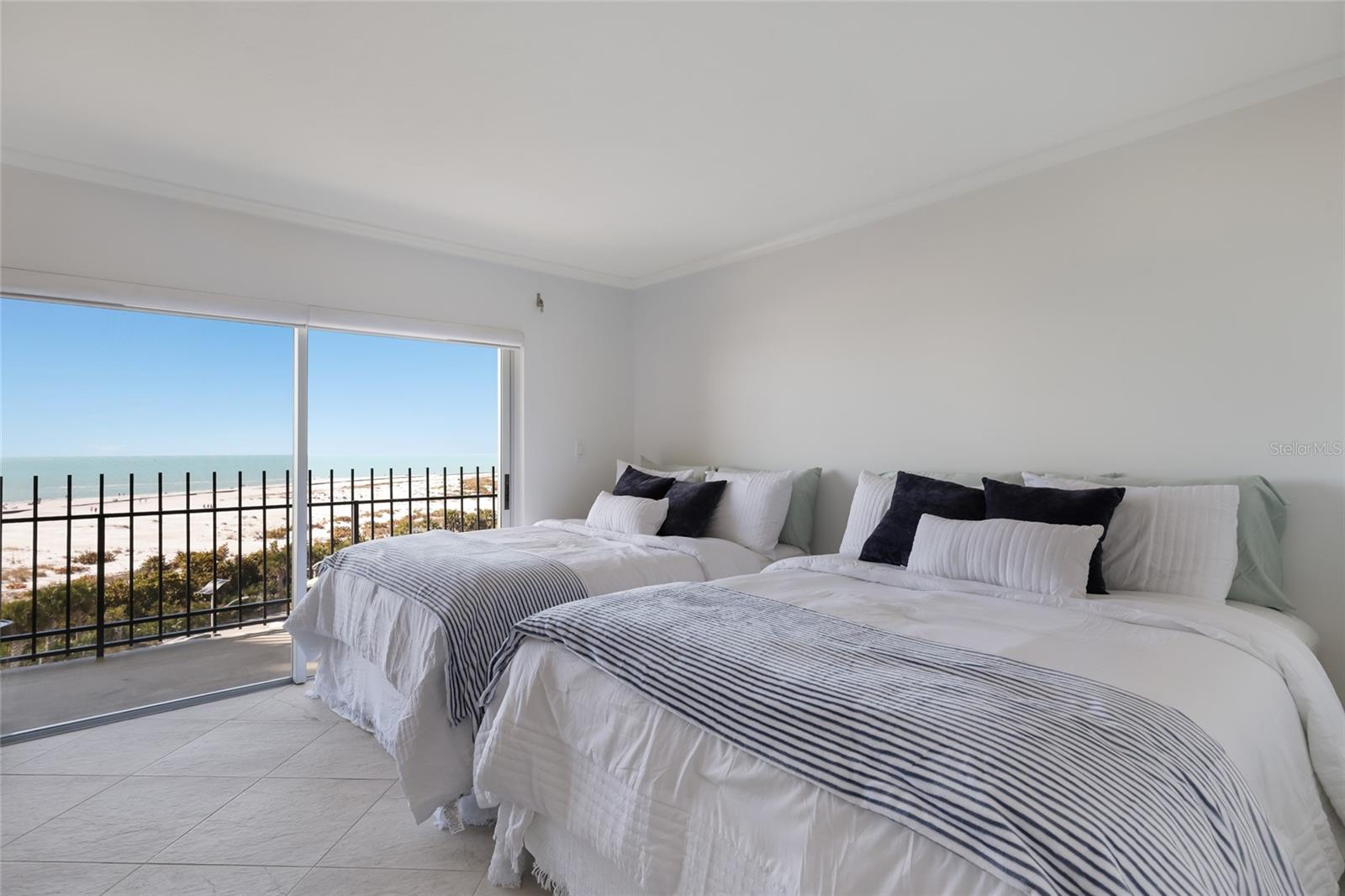 Image 4 of 31 For 101 Benjamin Franklin Drive 66