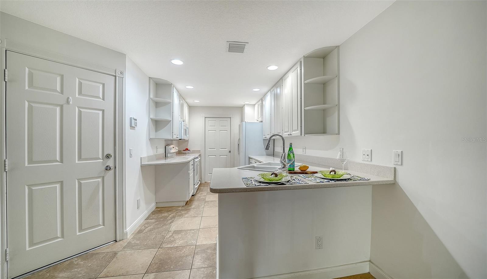 Image 10 of 44 For 5970 Giardino Lane