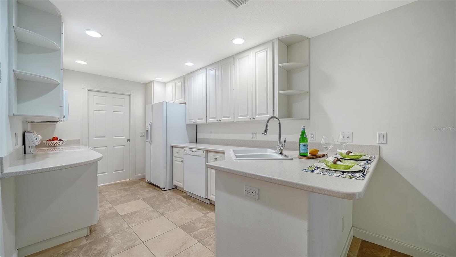 Image 11 of 44 For 5970 Giardino Lane