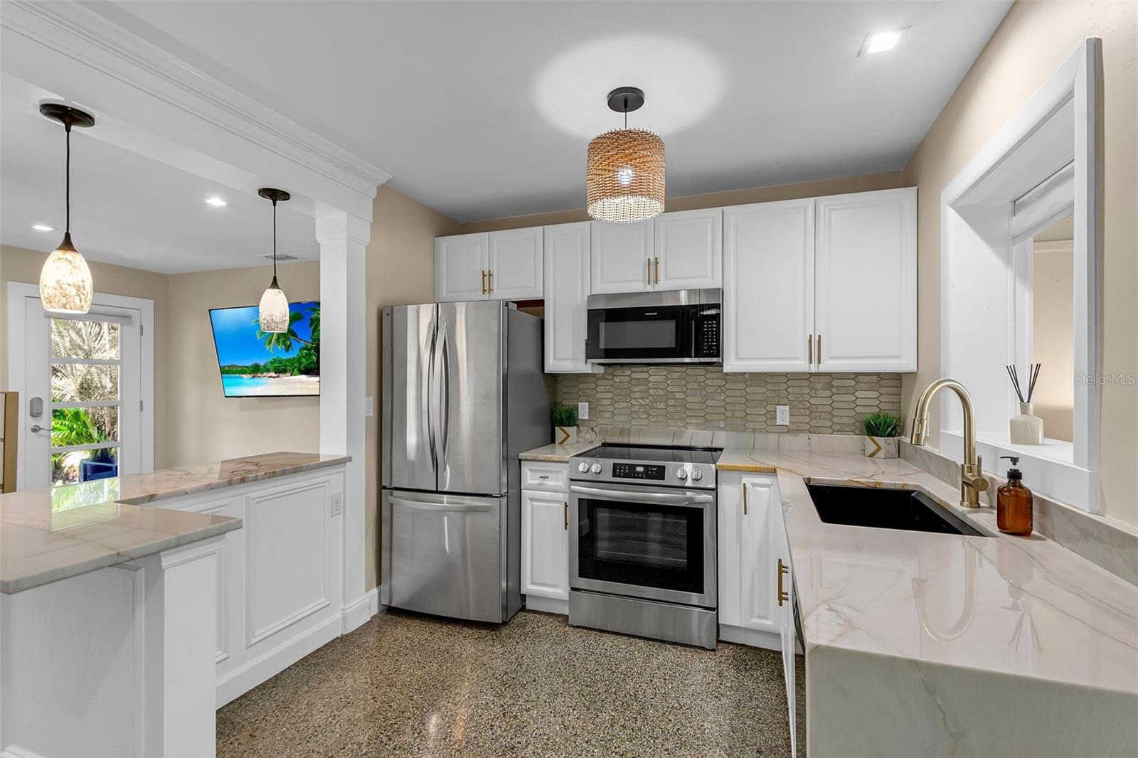 Image 12 of 46 For 510 Osprey Avenue