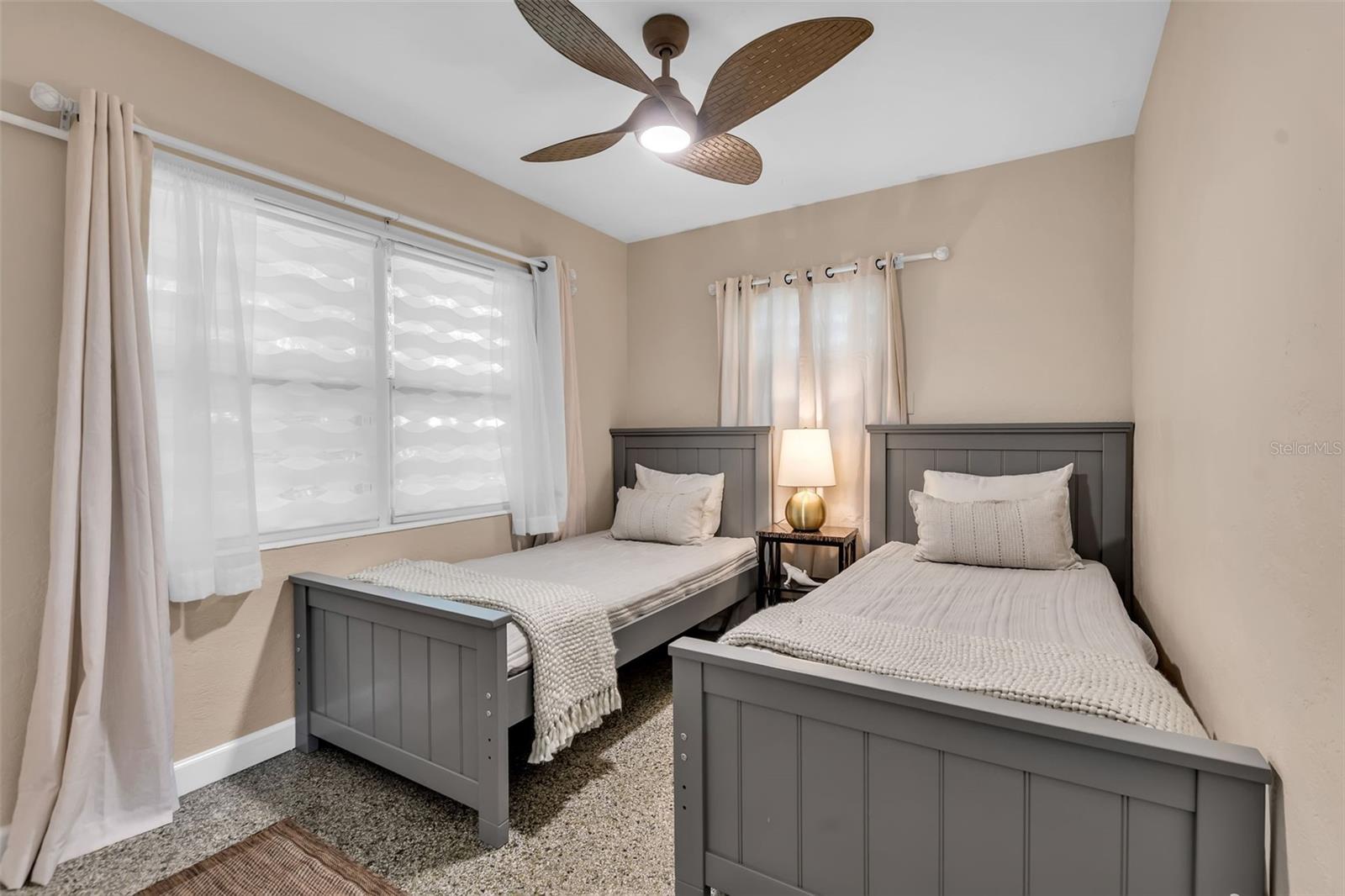 Image 16 of 46 For 510 Osprey Avenue