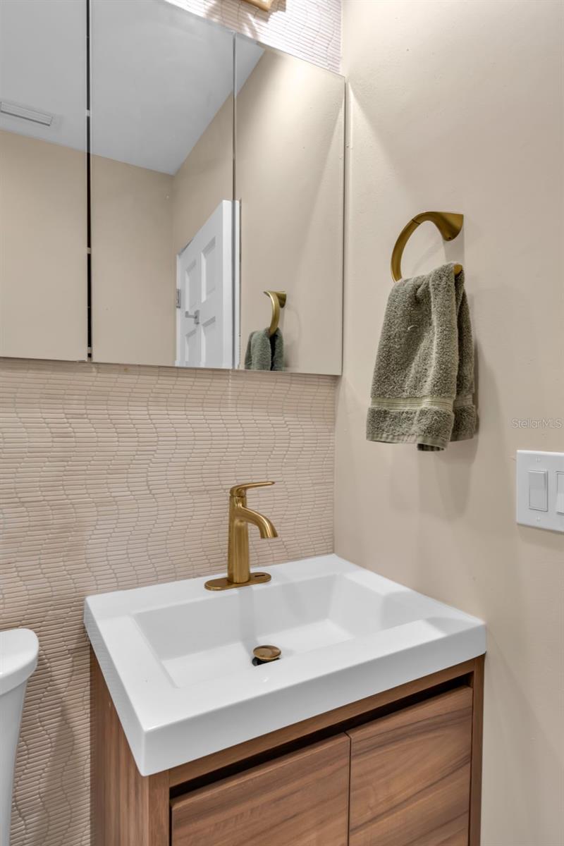 Image 21 of 46 For 510 Osprey Avenue