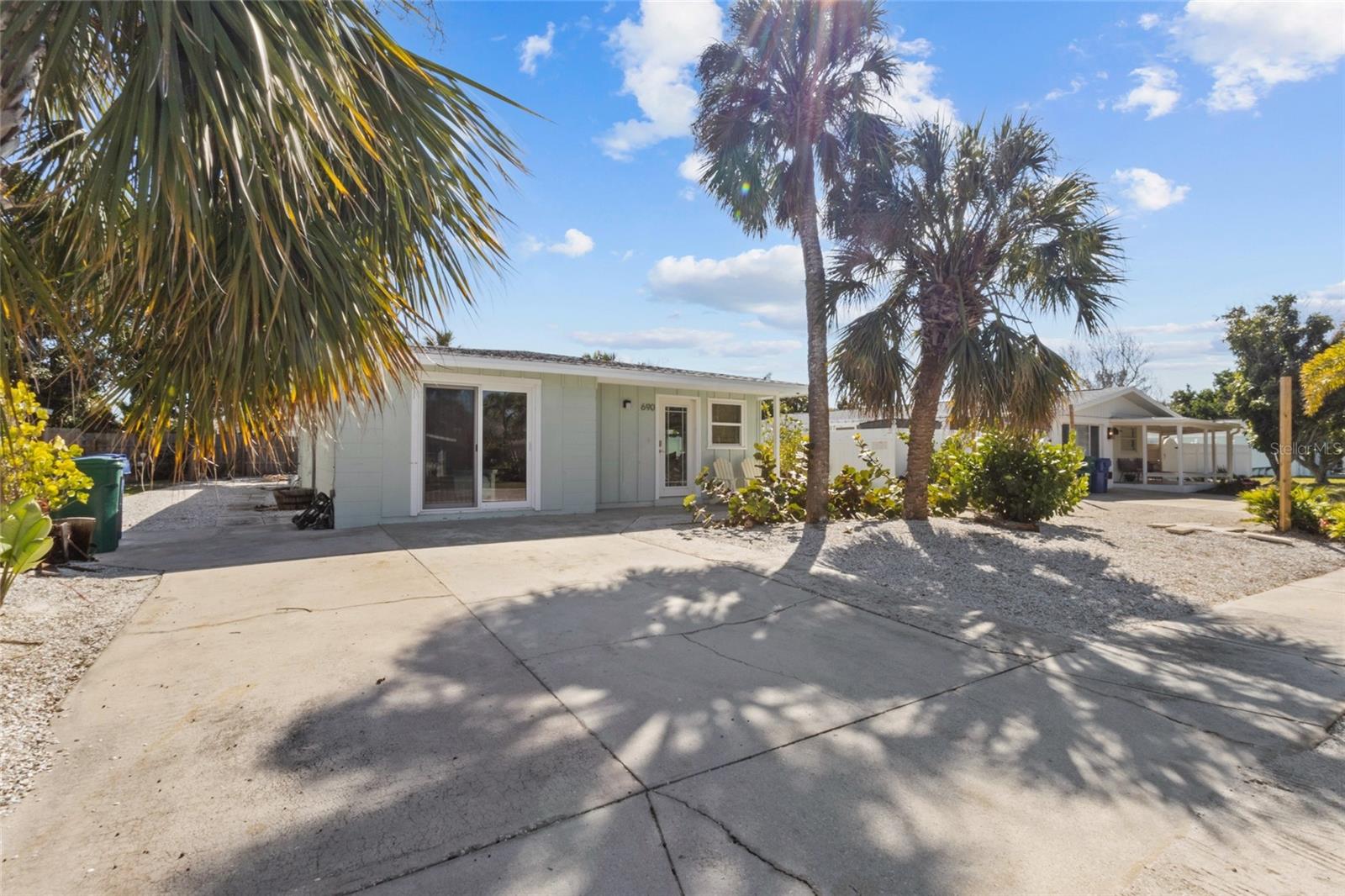 Details for 690 Fox Street, LONGBOAT KEY, FL 34228