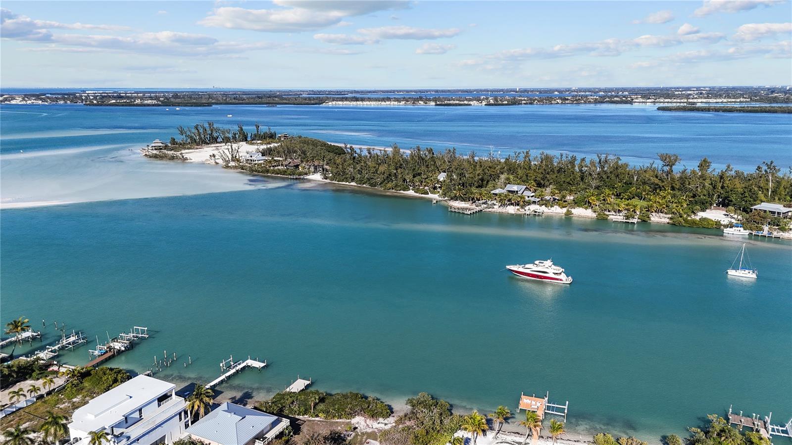 Image 34 of 43 For 690 Fox Street