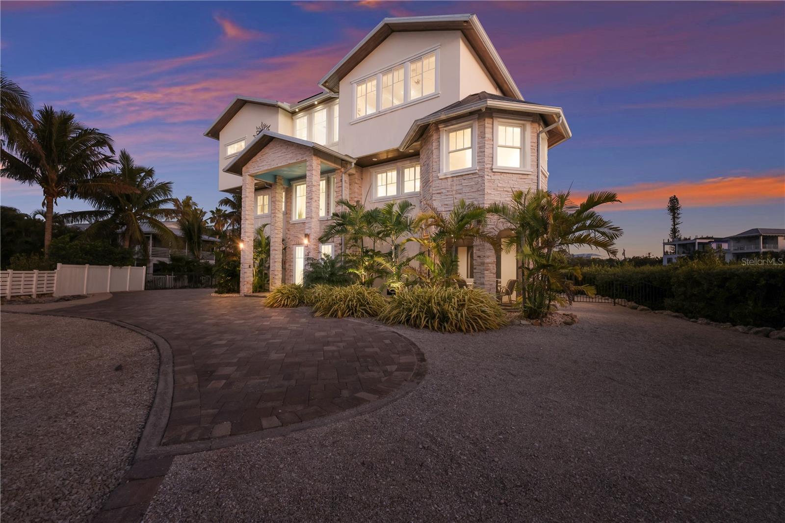 Image 4 of 86 For 313 Hammock Circle