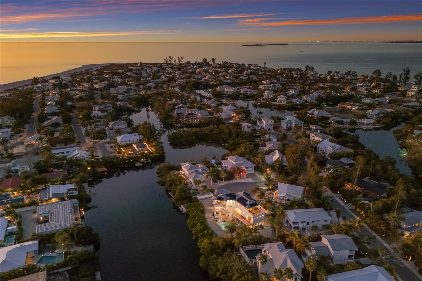 Image 76 of 86 For 313 Hammock Circle