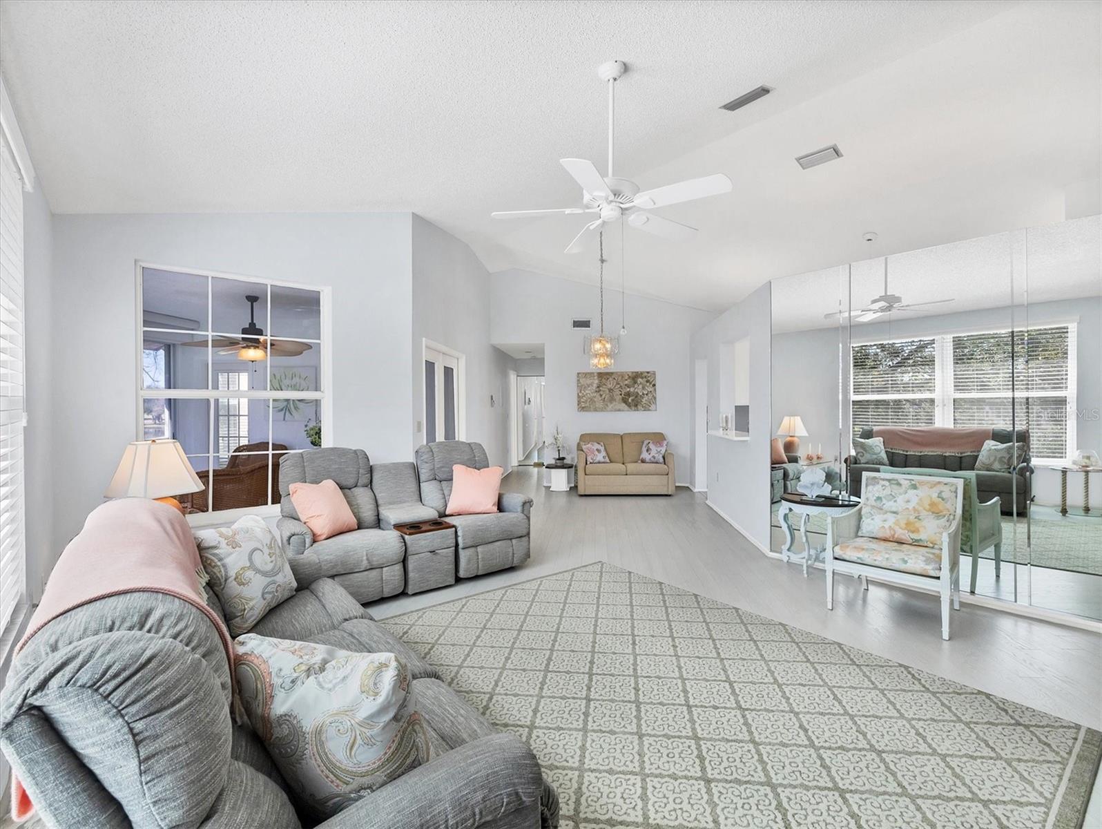 Image 13 of 69 For 4050 Pinebrook Circle 9