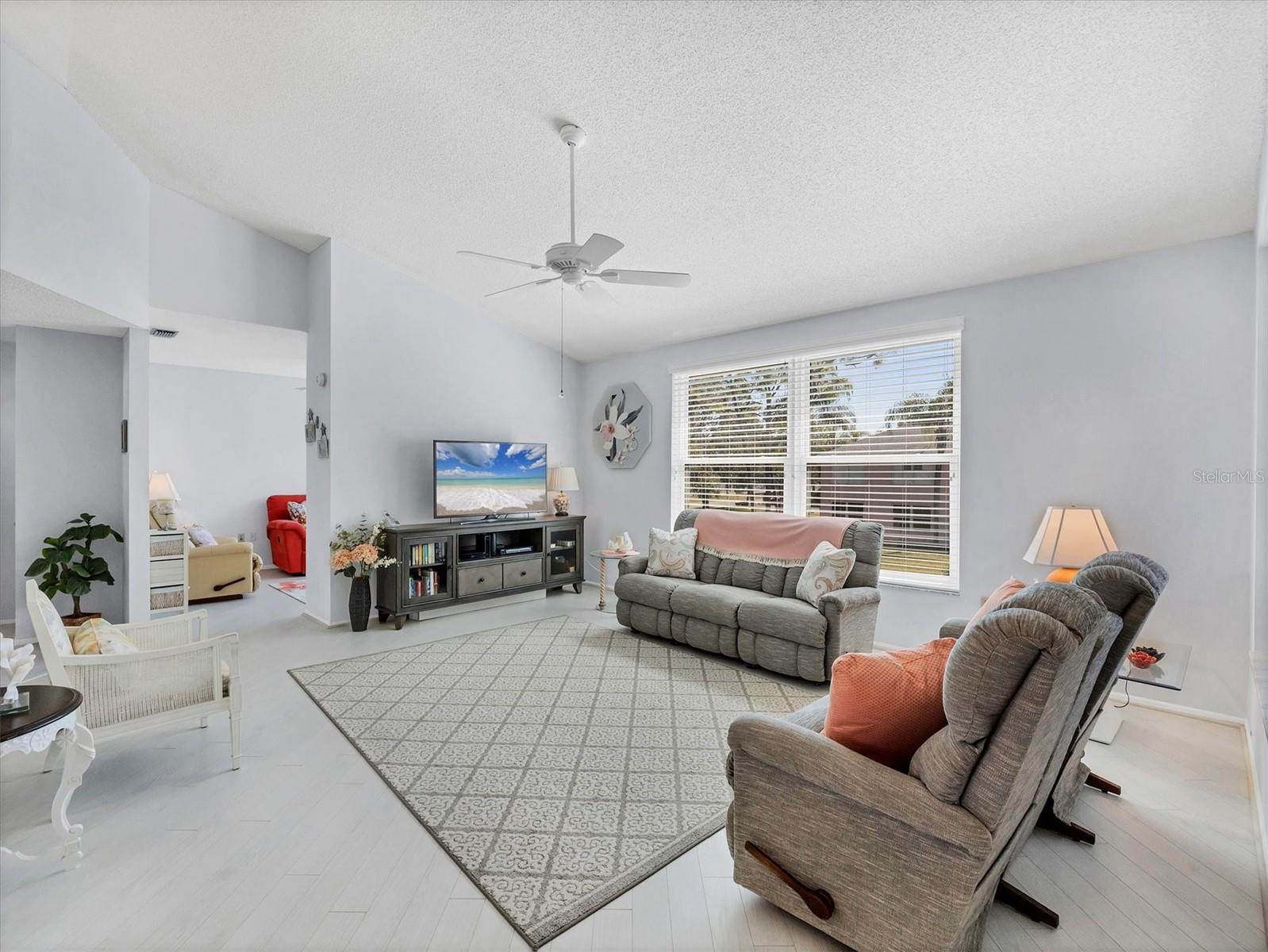 Image 14 of 69 For 4050 Pinebrook Circle 9