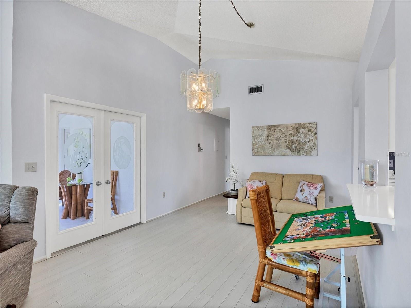 Image 15 of 69 For 4050 Pinebrook Circle 9