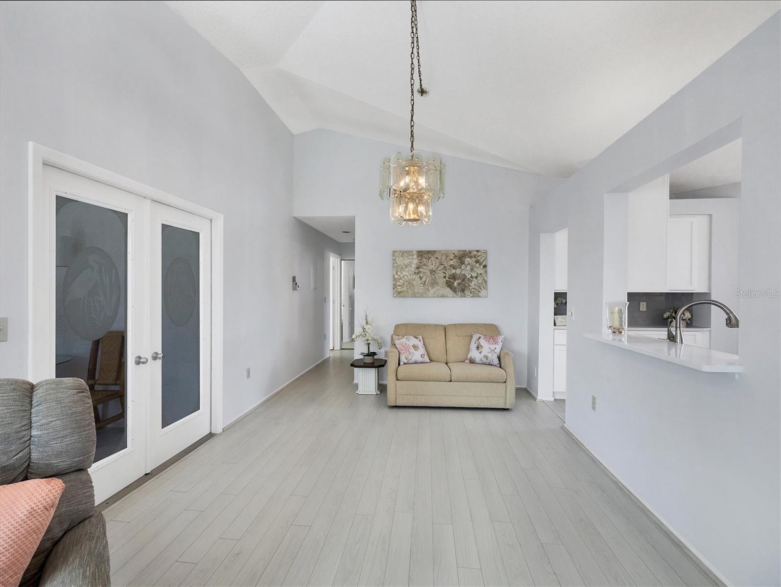 Image 16 of 69 For 4050 Pinebrook Circle 9