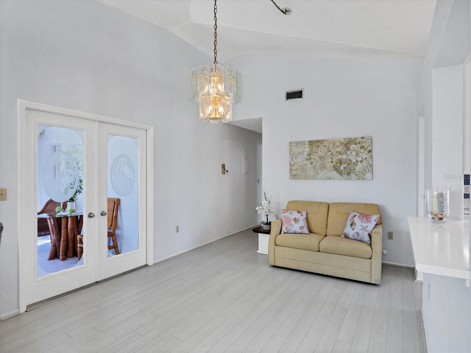 Image 17 of 69 For 4050 Pinebrook Circle 9