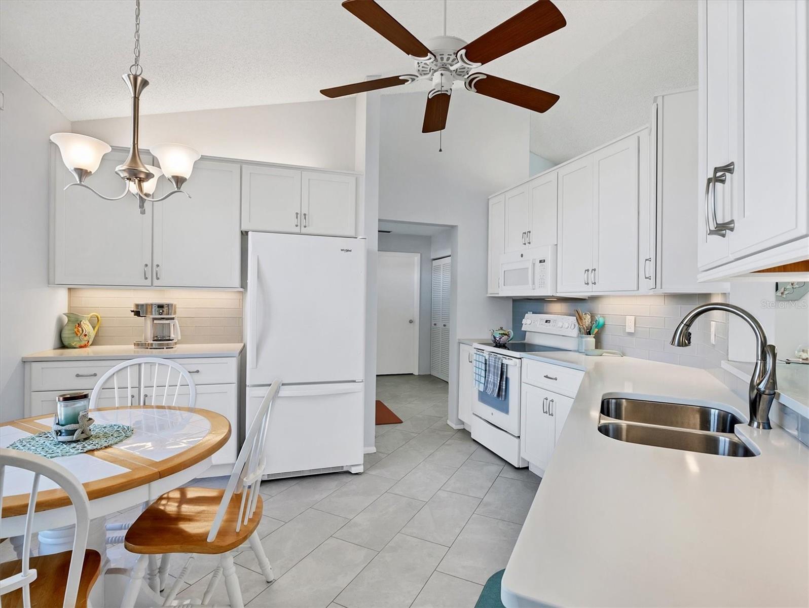 Image 23 of 69 For 4050 Pinebrook Circle 9