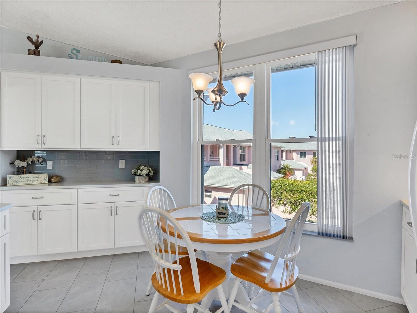 Image 26 of 69 For 4050 Pinebrook Circle 9