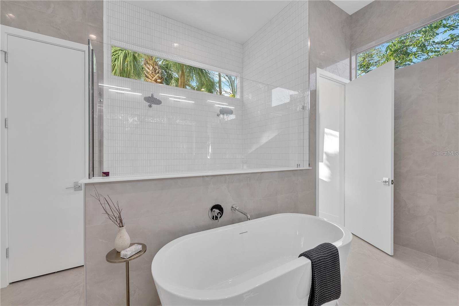 Image 45 of 100 For 603 Tremont Street