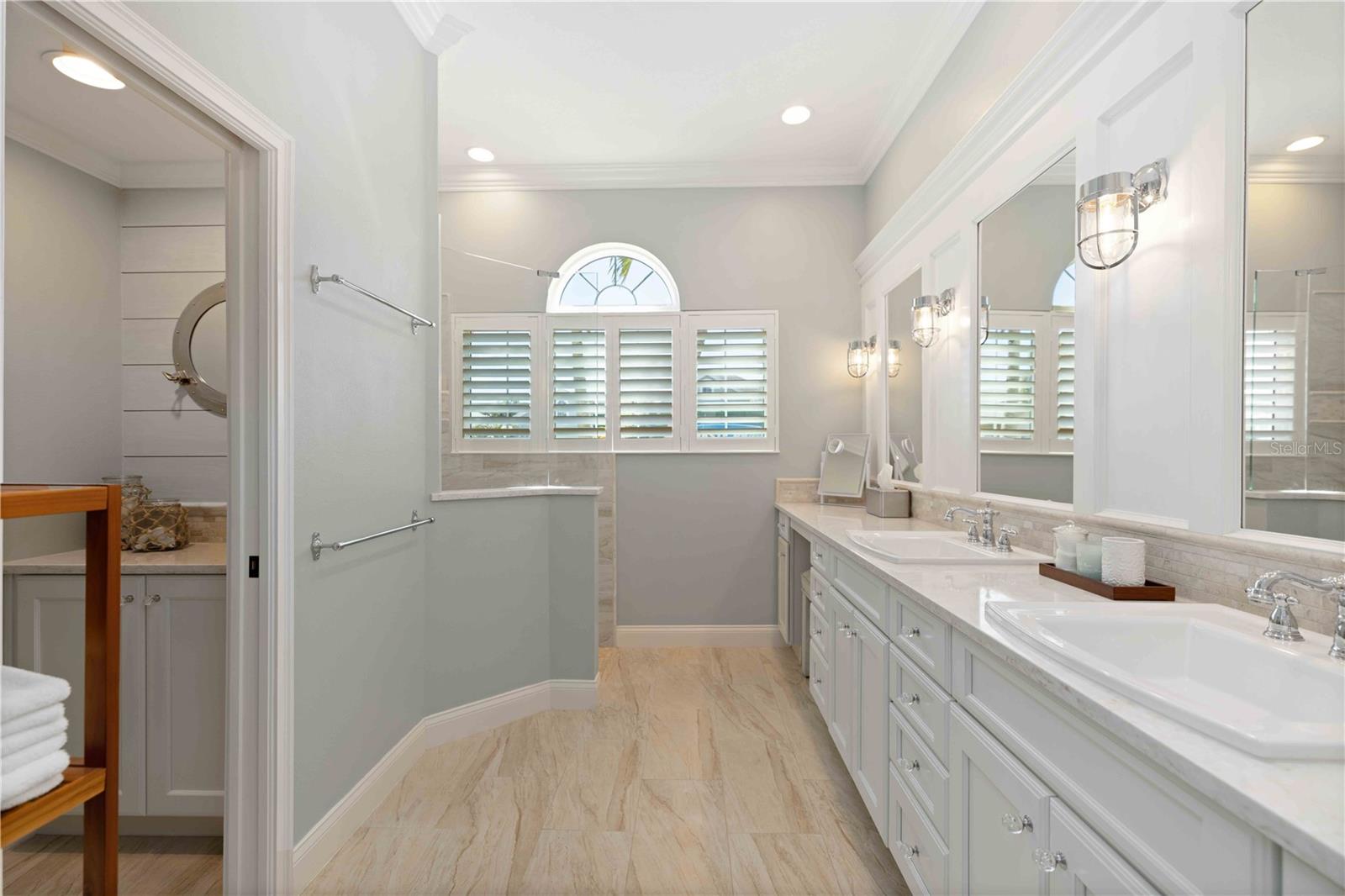 Image 25 of 54 For 4739 Compass Drive