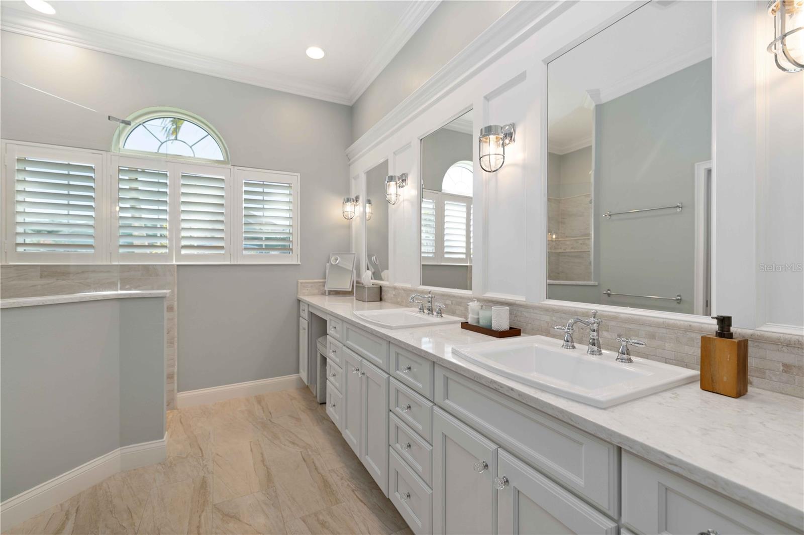 Image 26 of 54 For 4739 Compass Drive