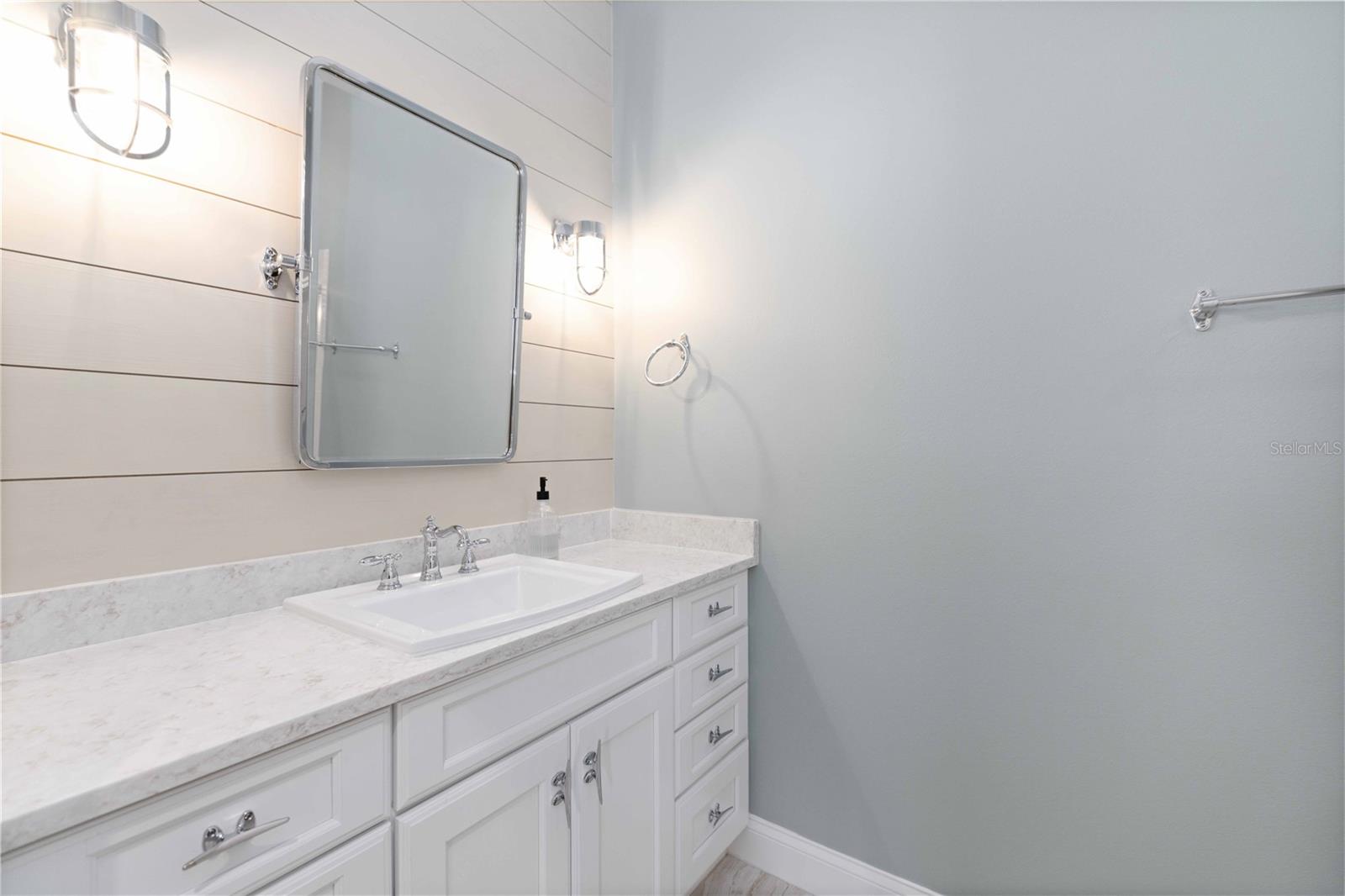 Image 32 of 54 For 4739 Compass Drive