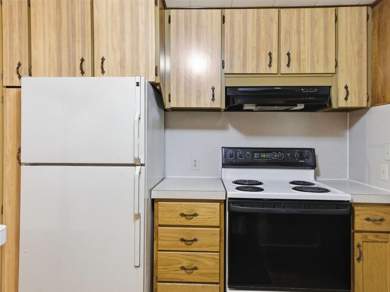 Image 11 of 47 For 6930 County Road 214