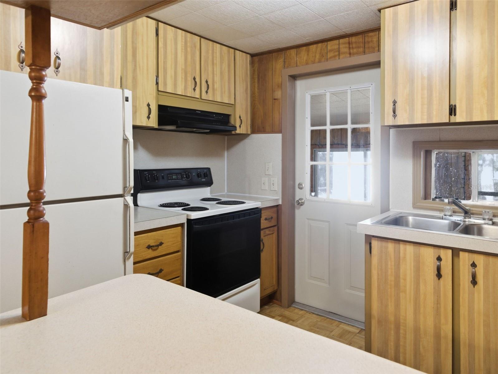 Image 12 of 47 For 6930 County Road 214