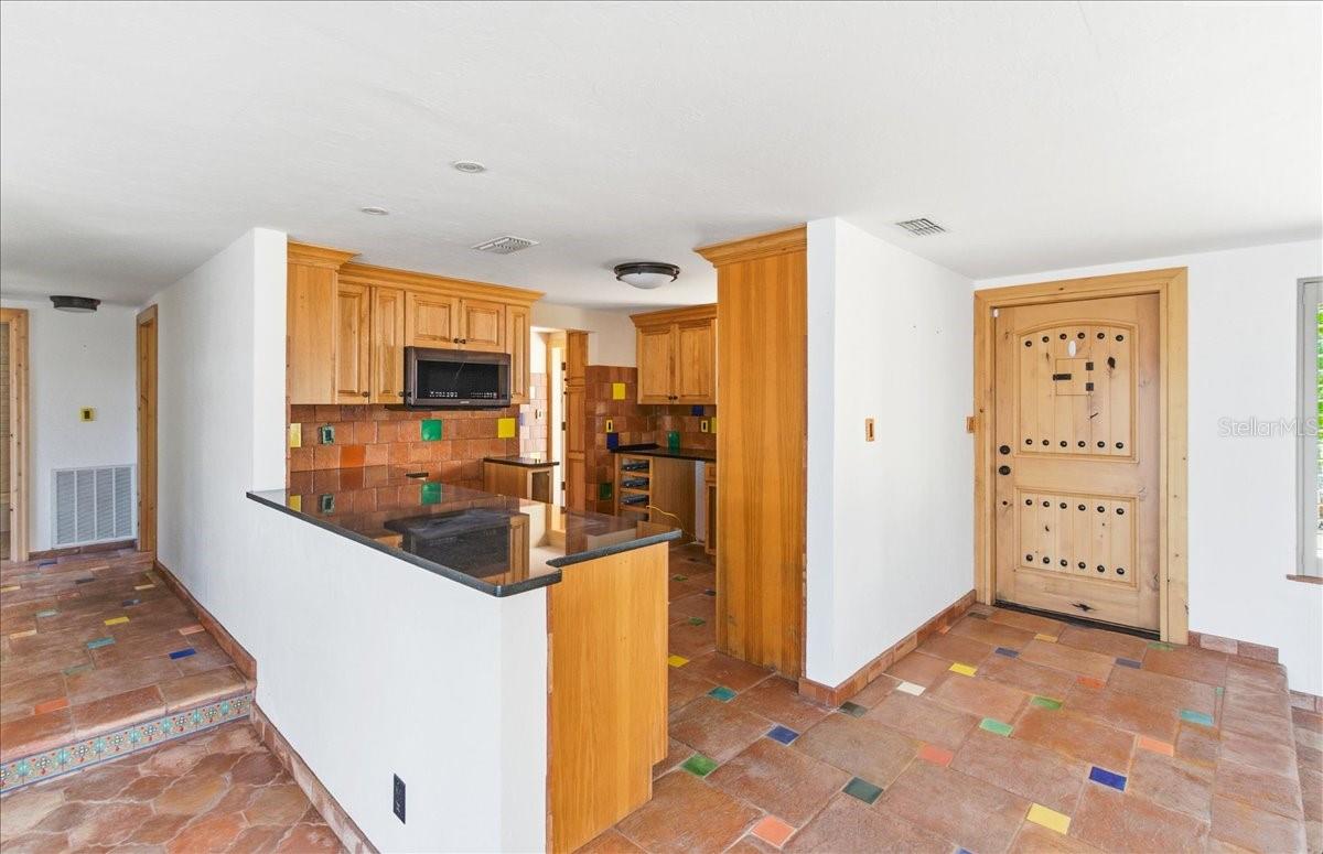 Image 22 of 51 For 834 Jungle Queen Way