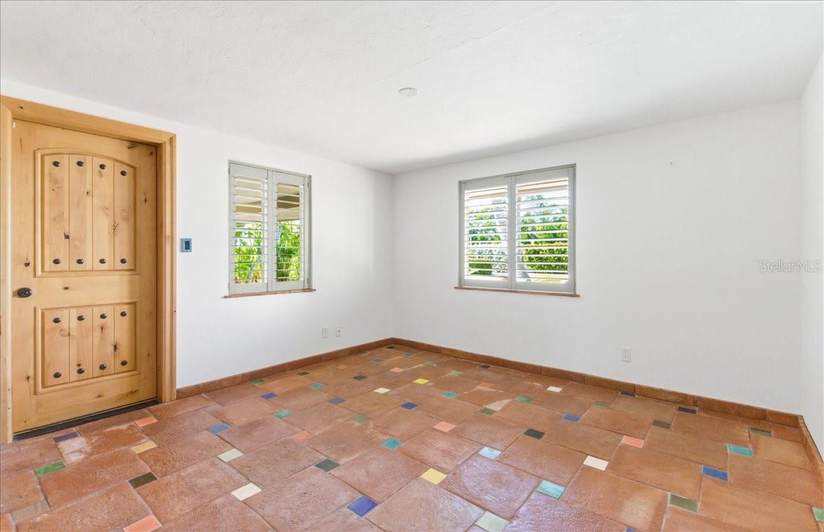 Image 33 of 51 For 834 Jungle Queen Way