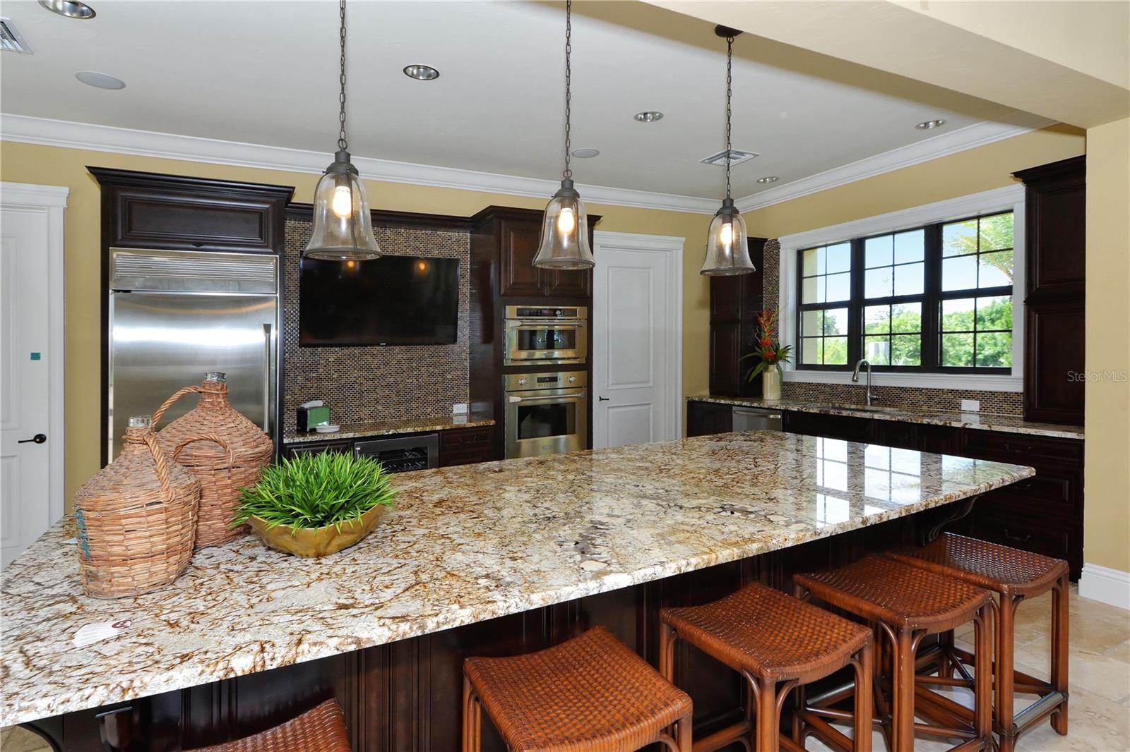 Image 25 of 32 For 220 Capriana Court