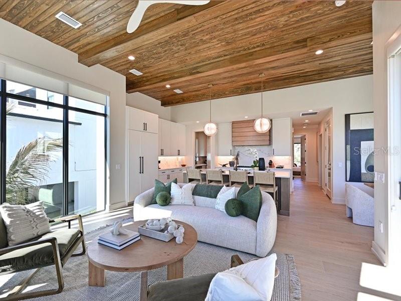 Image 13 of 76 For 111 Palmetto Avenue