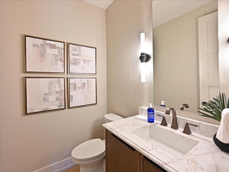 Image 18 of 76 For 111 Palmetto Avenue