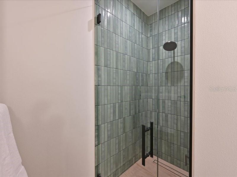 Image 24 of 76 For 111 Palmetto Avenue