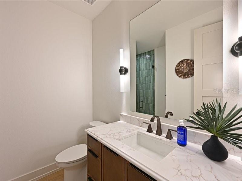 Image 25 of 76 For 111 Palmetto Avenue