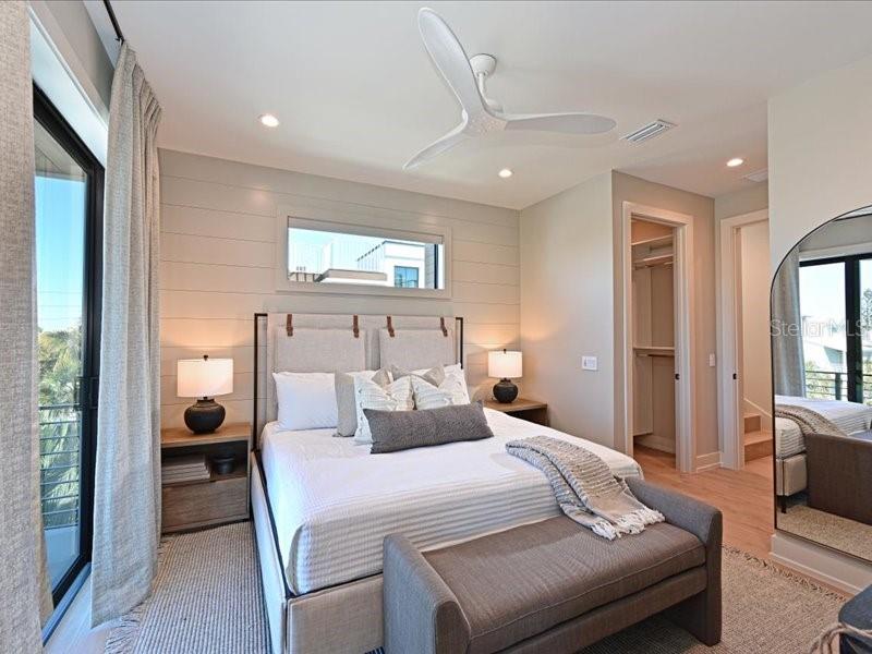 Image 30 of 76 For 111 Palmetto Avenue