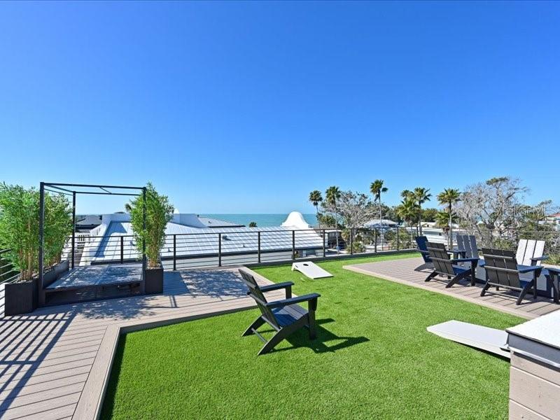 Image 32 of 76 For 111 Palmetto Avenue