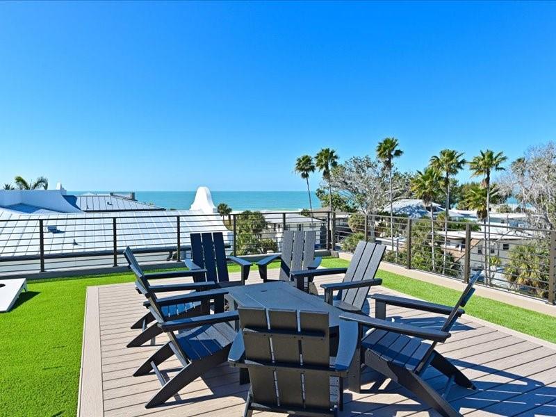 Image 34 of 76 For 111 Palmetto Avenue