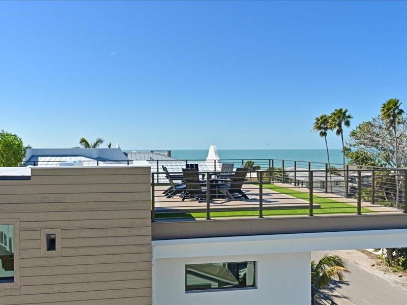 Image 38 of 76 For 111 Palmetto Avenue