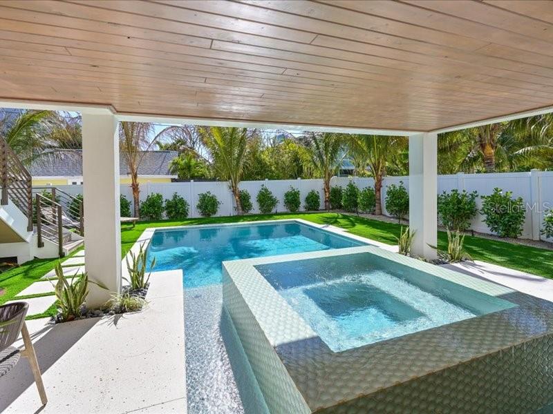 Image 40 of 76 For 111 Palmetto Avenue