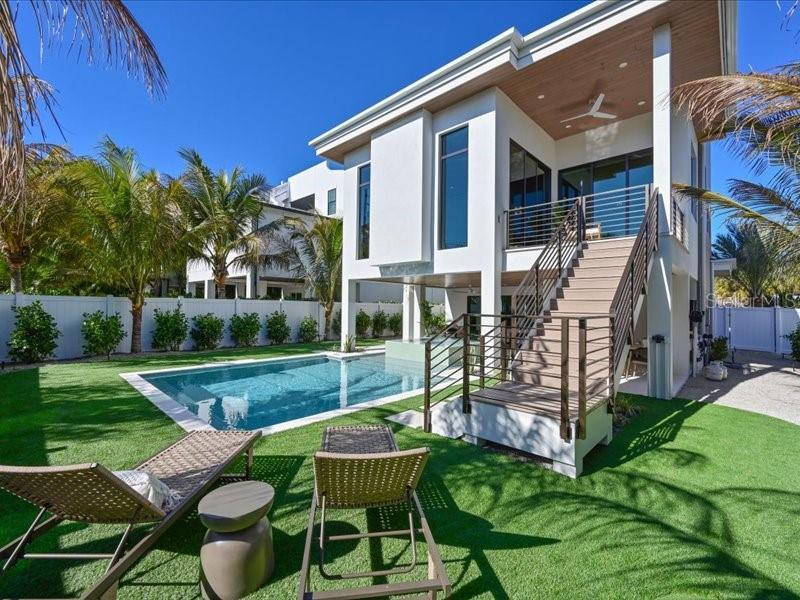 Image 43 of 76 For 111 Palmetto Avenue