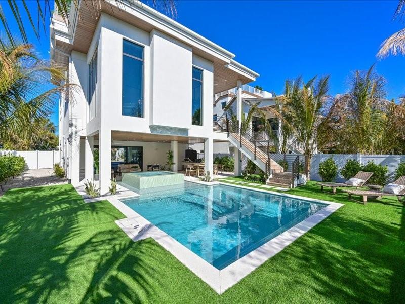 Image 45 of 76 For 111 Palmetto Avenue