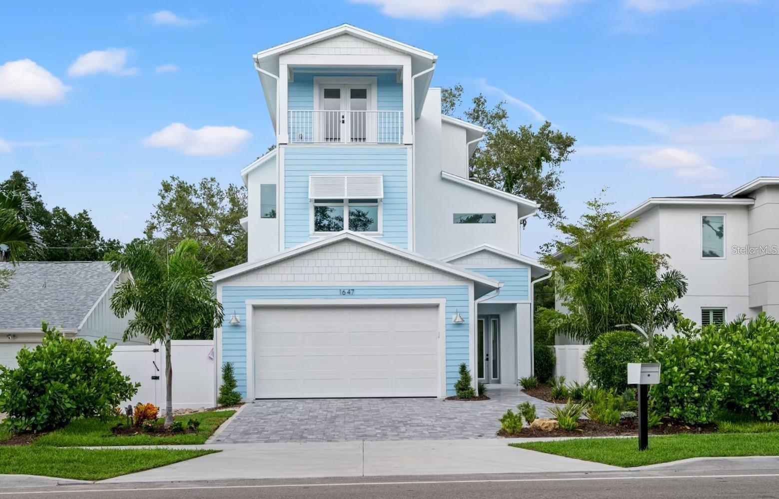 Details for 1647 Siesta Drive, SARASOTA, FL 34239