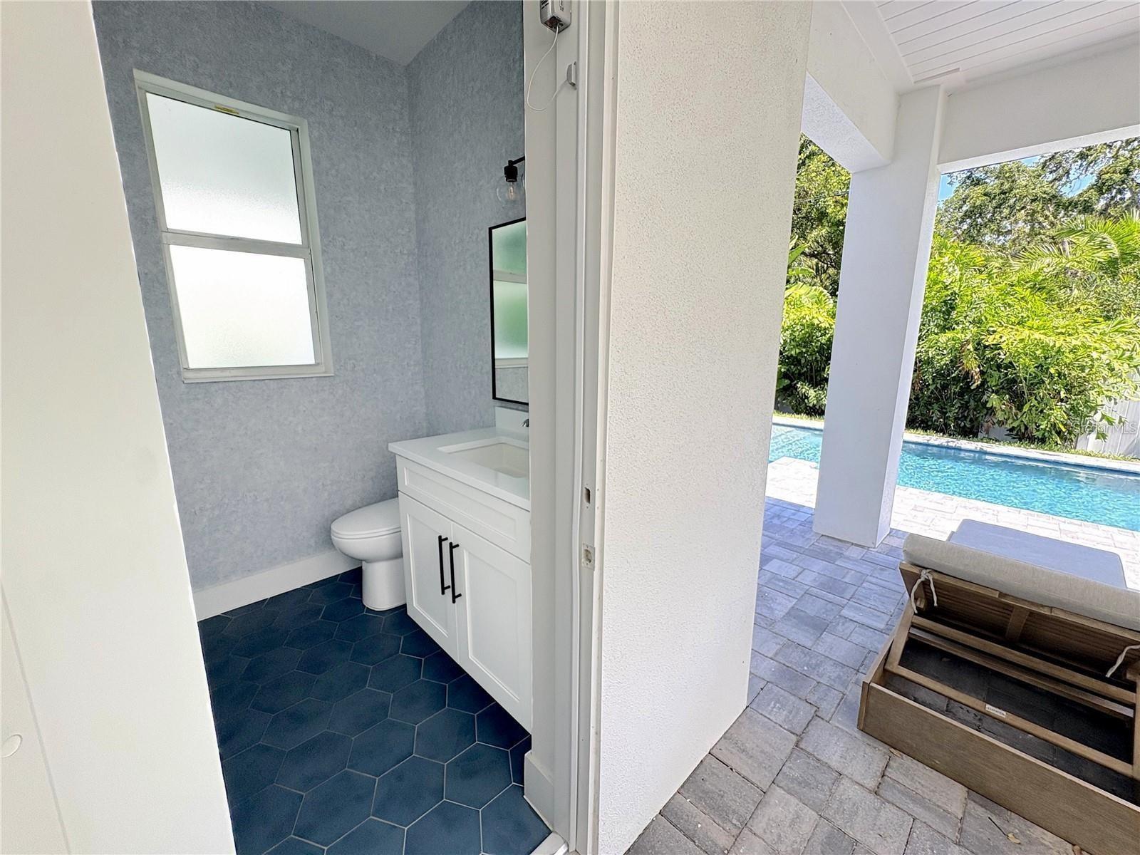 Image 13 of 43 For 1647 Siesta Drive