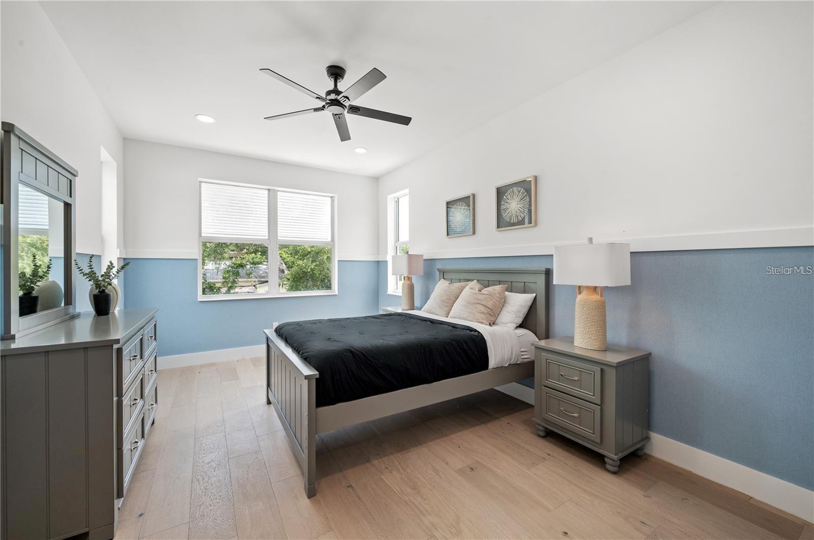 Image 37 of 43 For 1647 Siesta Drive