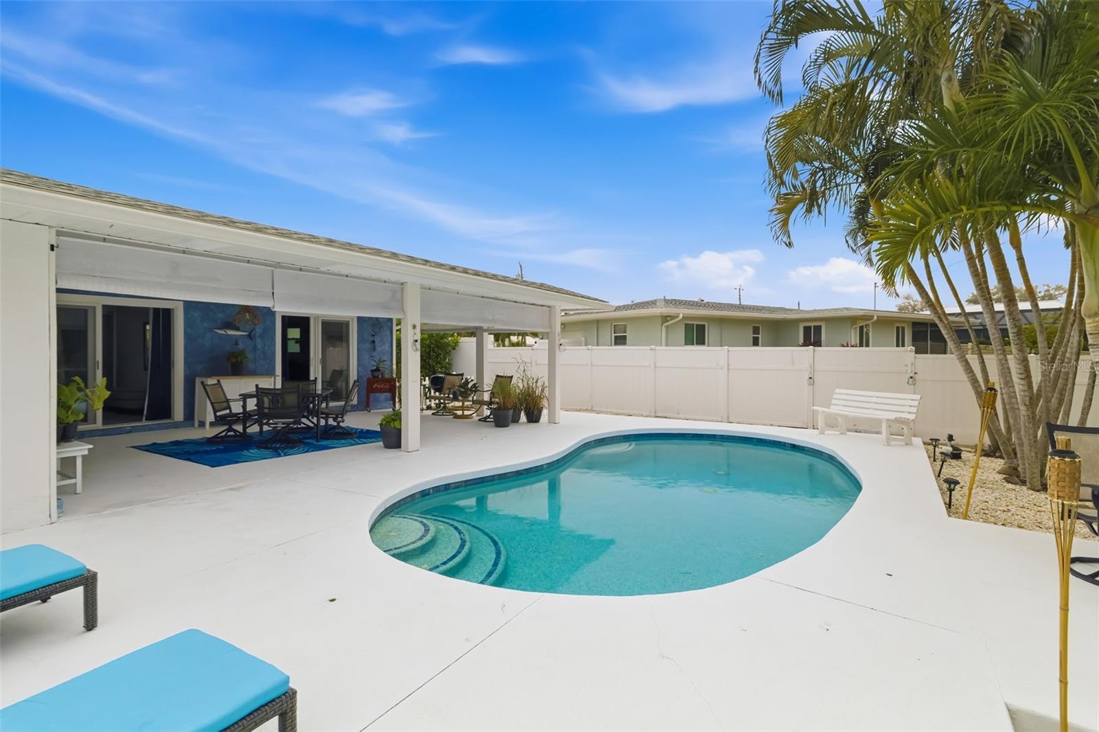 Image 2 of 73 For 514 Palm Avenue