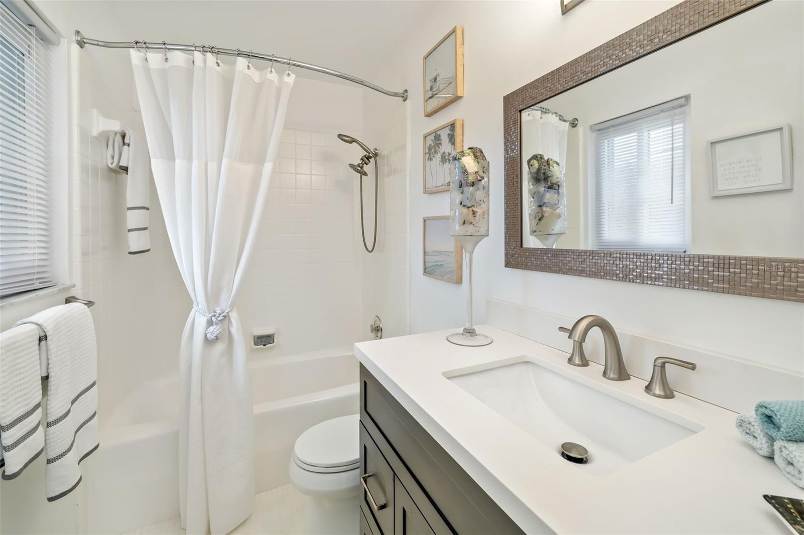 Image 26 of 73 For 514 Palm Avenue