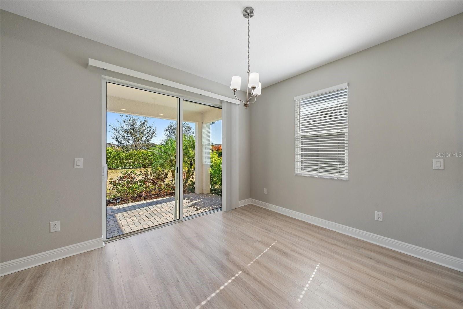 Image 22 of 55 For 4749 Antrim Drive