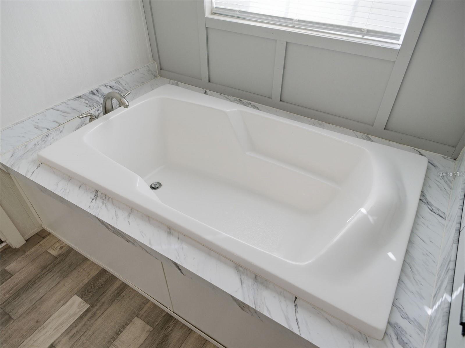 Image 16 of 40 For 100 Camp Road